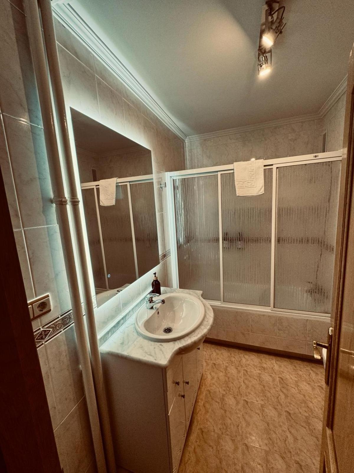 Moderno Apartamento Con Vistas A La Ria De Виго Экстерьер фото